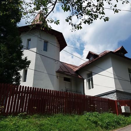 Vila Viitorul Buşteni Eksteriør billede