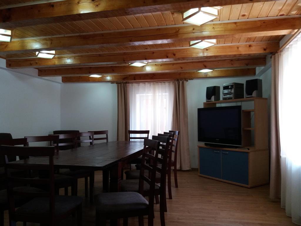 Vila Viitorul Buşteni Eksteriør billede